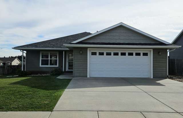 4 BED | 3 BATH | DOUBLE GARAGE | PET NEGOTIABLE | AUBURN HILLS Gallery 1