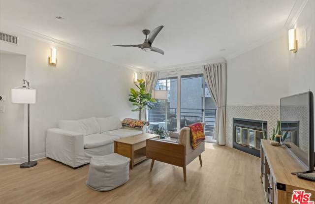20 Catamaran Street Gallery 2