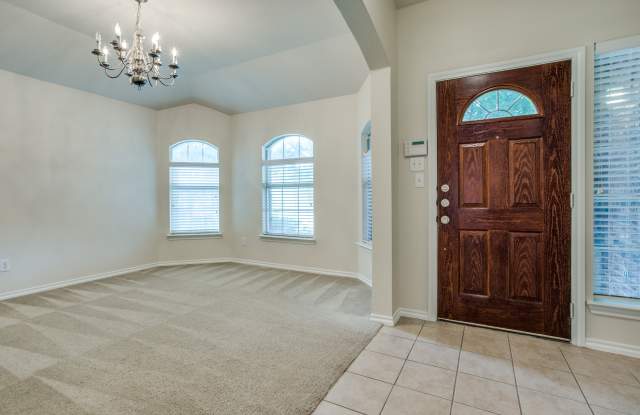 6704 Oak Falls Dr Gallery 3