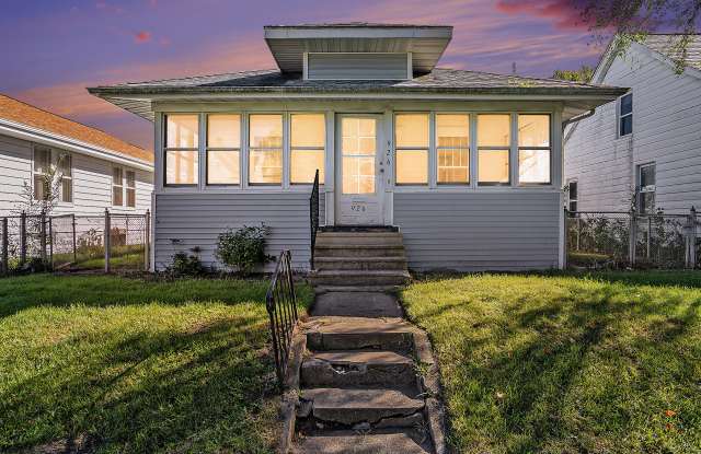 926 S 32nd St - 926 South 32nd Street, South Bend, IN 46615 926 S 32nd St - 926 South 32nd Street, South Bend, IN 46615