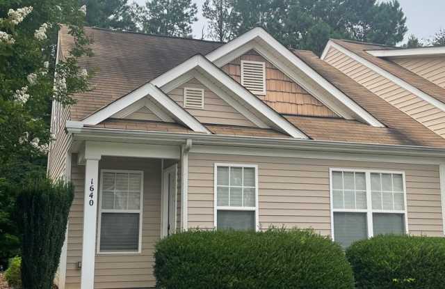 Charming End-Unit Townhome with Prime Location! photos photos