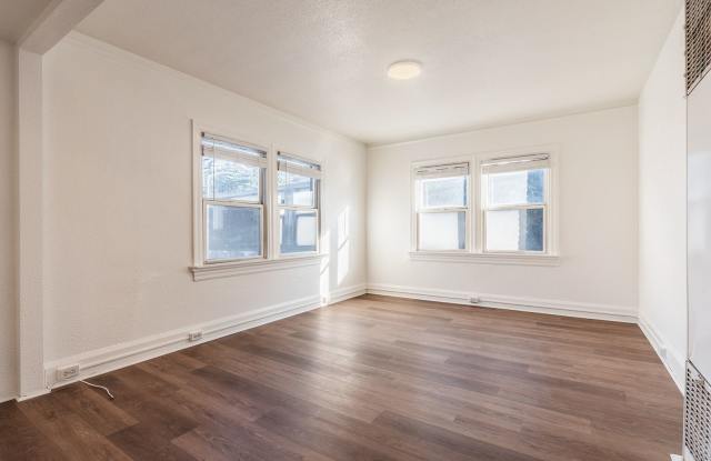 Carolina Court Apartments Gallery 2