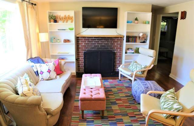 Charming 2 bed 1 bath Furnished, Utilities Included - 1011 Northwest 34th Street, Corvallis, OR 97330