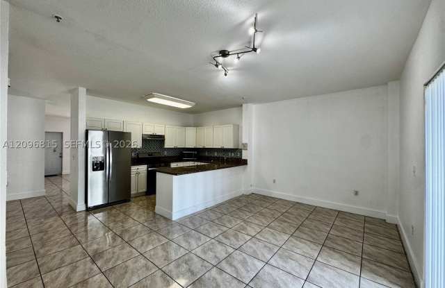 17350 NW 67th Ave Gallery 2