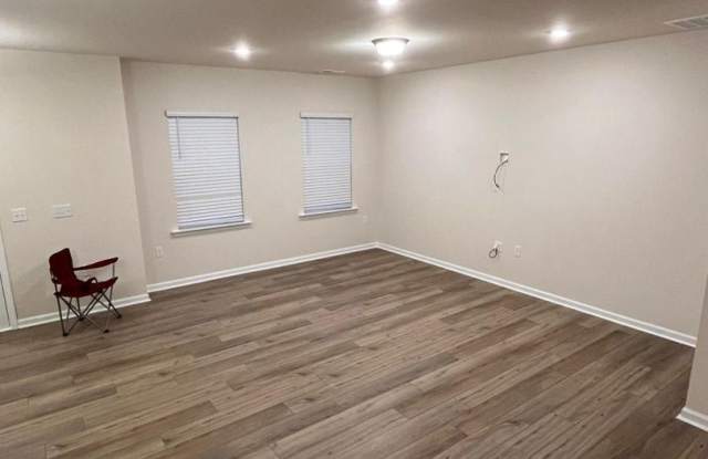 Room in 3 Bedroom Home at Preveza Pl photos photos