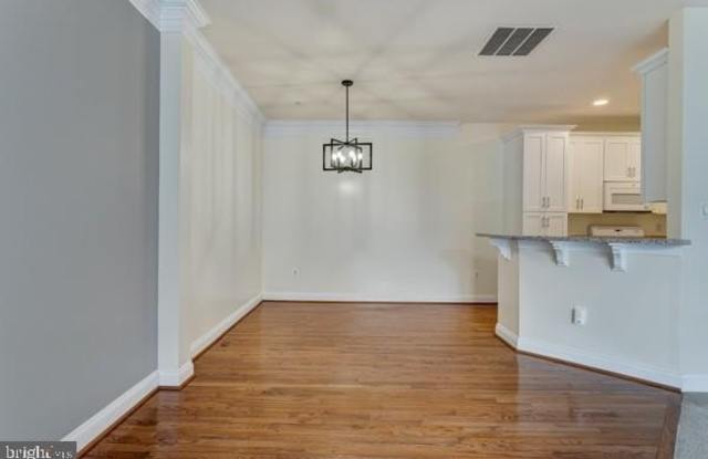 5053 DONOVAN Drive Gallery 3