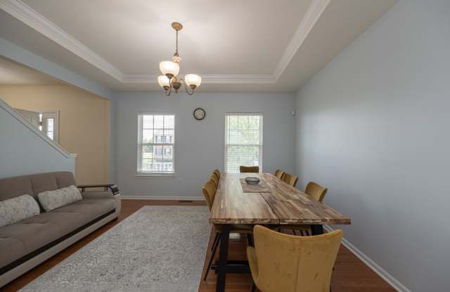 1909 Colonial Drive Gallery 4