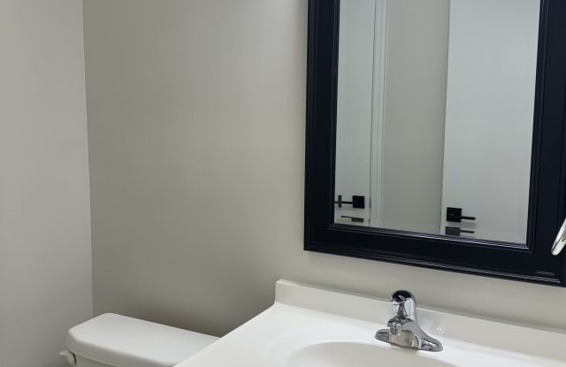 27 Casco Street - 27 Casco Street, Milford city, CT 06460