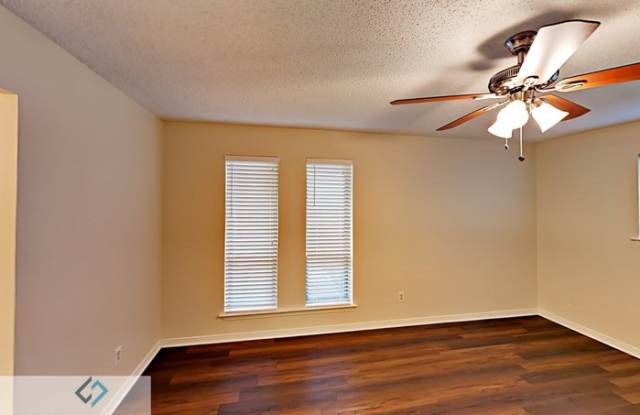 122 Shadybrook Drive Gallery 2
