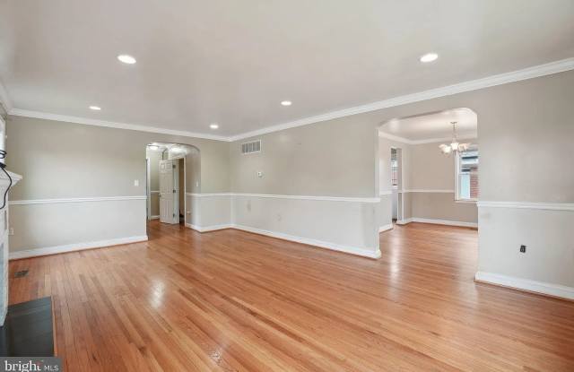 4301 Ord St Ne photos photos