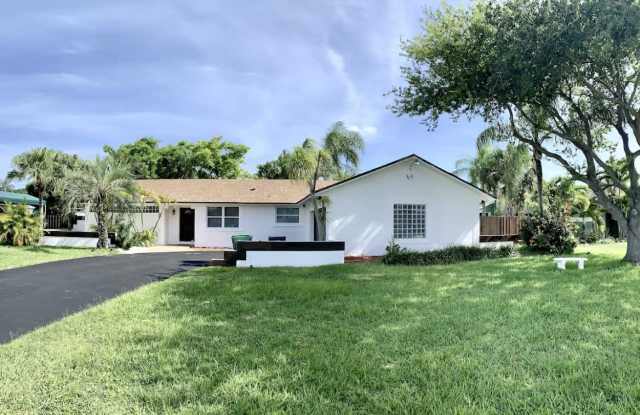 15430 Sw 158th St photos photos
