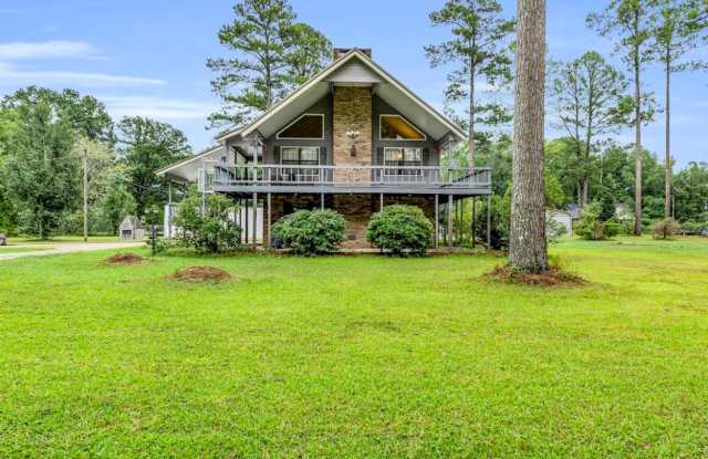Fully furnished 3 bedroom, 2 bath home! photos photos