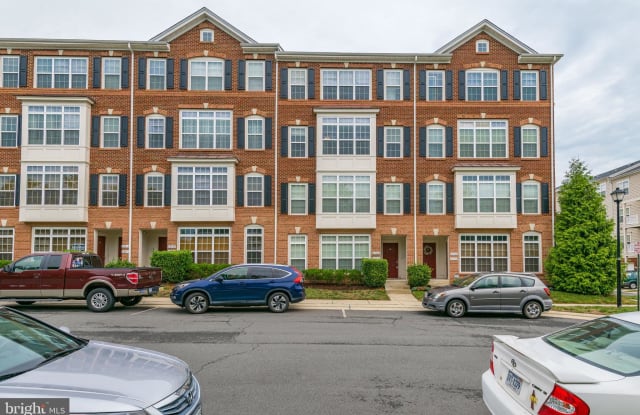 22826 FERNCREST TERRACE - 22826 Ferncrest Ter, Brambleton, VA 20148