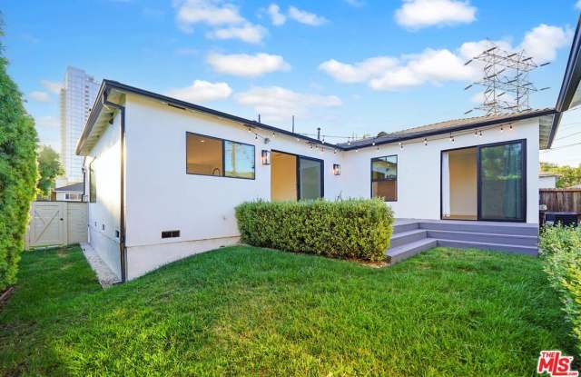 2930 S Spaulding Ave - 2930 Spaulding Avenue, Los Angeles, CA 90016