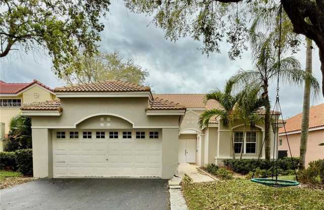 1245 Seabay Rd photos photos