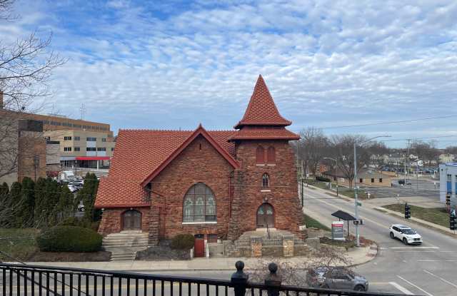 GrandAveW302-6 photos photos