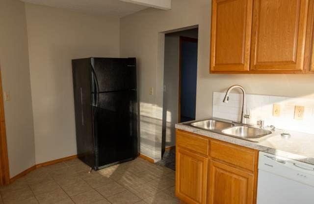 415 N. Walnut St. photos photos