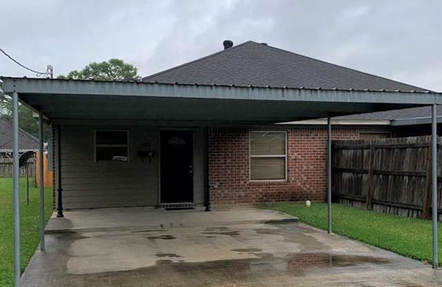 4418 Monticello St - 4418 Monticello Street, Lake Charles, LA 70605 4418 Monticello St - 4418 Monticello Street, Lake Charles, LA 70605