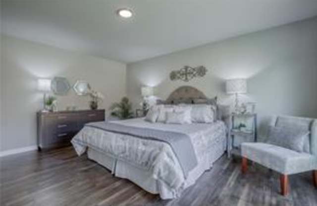 6021 Dooley Drive Gallery 2