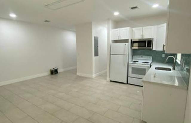 2594 NW 20TH Street B, Fort Lauderdale, FL 33311 photos photos