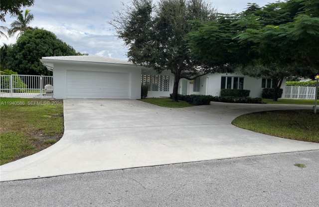 7921 Southwest 143rd Street photos photos