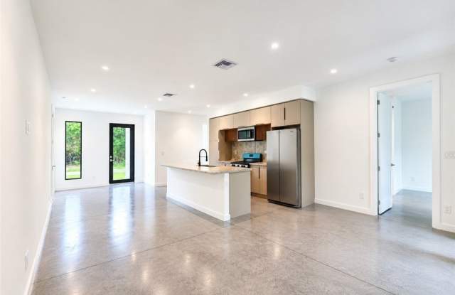 2443 Joe Avenue S Gallery 3