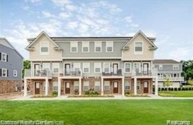 384 Heatherdale Lane Gallery 2
