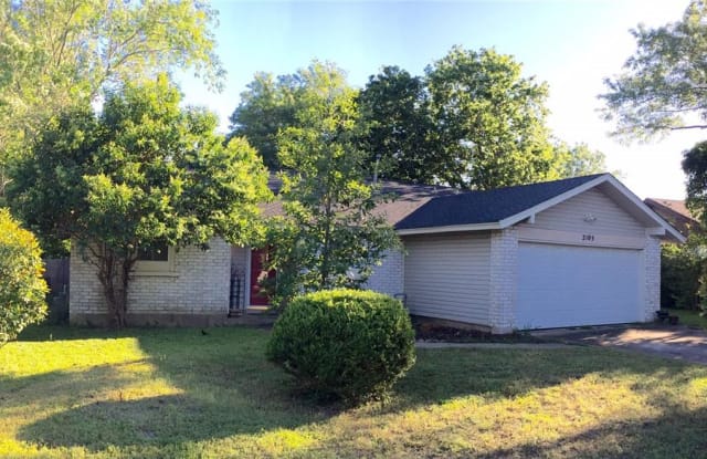 2105 Singletree Ave - 2105 Singletree Avenue, Austin, TX 78727