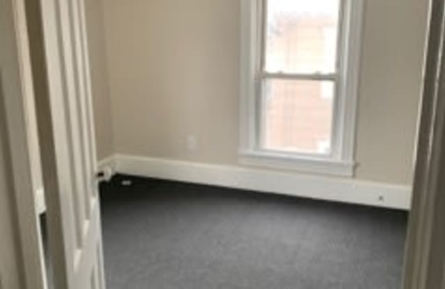 654 Main St - 1 photos photos