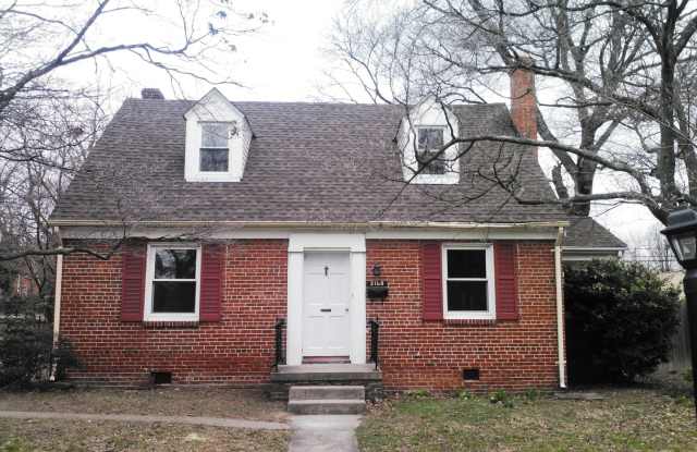 3 BR / 1.5 BA Cute Cape Cod with a garage for Rent in Lakeside! photos photos 3 BR / 1.5 BA Cute Cape Cod with a garage for Rent in Lakeside! photos photos