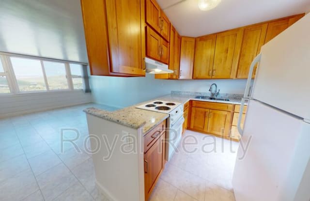 5210 Likini St - 5210 Likini Street, Honolulu, HI 96818