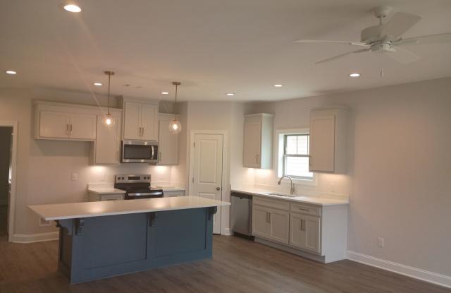 New Construction|Private Suites| Great Location Gallery 4