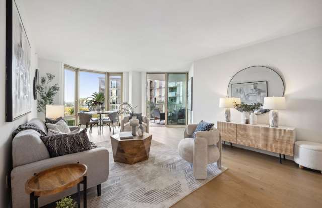 2BR/2BA Remodeled Condo in the Towers! NEW Appliances! Parking! Pool! PROGRESSIVE - 88 King Street, San Francisco, CA 94107