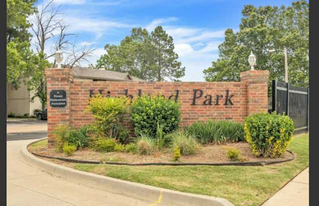 2 bed 2 bath downstairs condo unit with community pool in Norman! photos photos