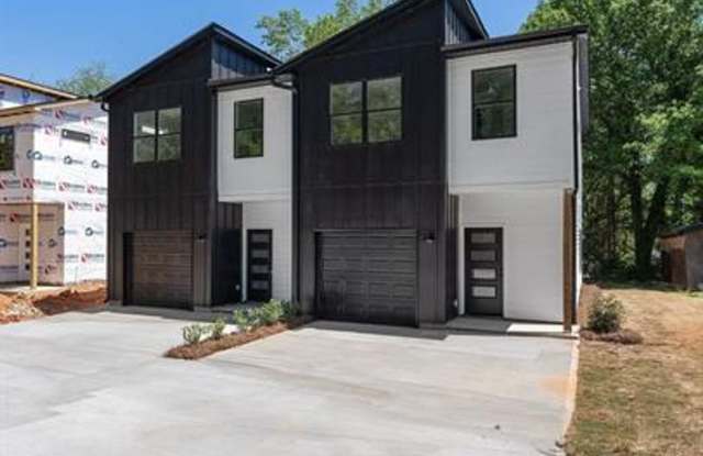 3/2.5 Townhome Centrally Located in Greenville! photos photos