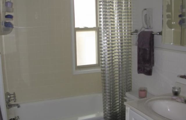 9616 GREENVIEW APT - 101 Gallery 2