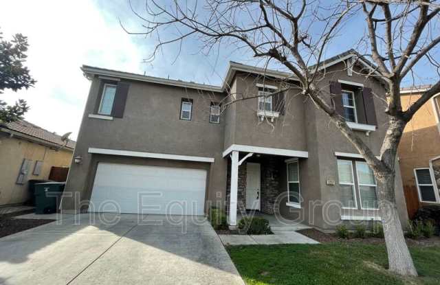 3237 North Winslow Street photos photos