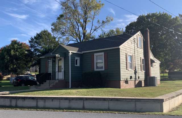 2-Bedroom | 1-Bathroom Single-Family Home Gallery 1