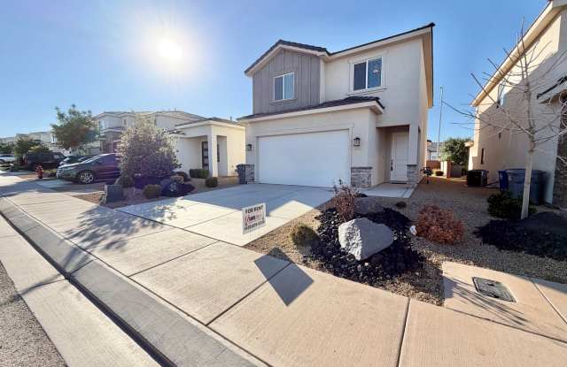 FOUR BEDROOM!!! White Trails Home!!! Gallery 4