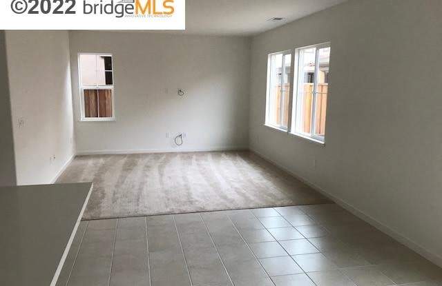 128 Willowrun Way Gallery 2