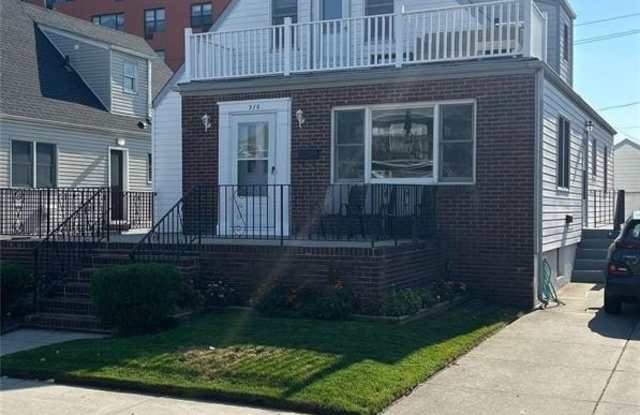 318 E Penn Street photos photos