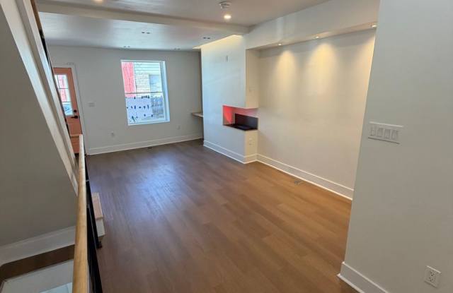 4 Bed, 1.5 Bath ready for rent! Gallery 4