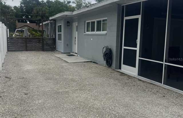 1742 8TH Street photos photos