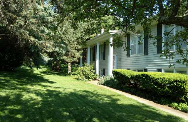 2722 Park Ave photos photos