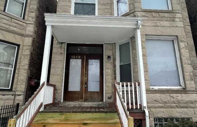 1919 S Christiana Avenue photos photos