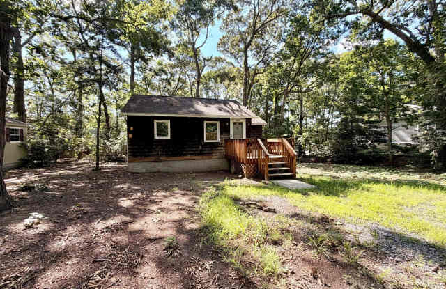 18587 SYLVAN DR photos photos