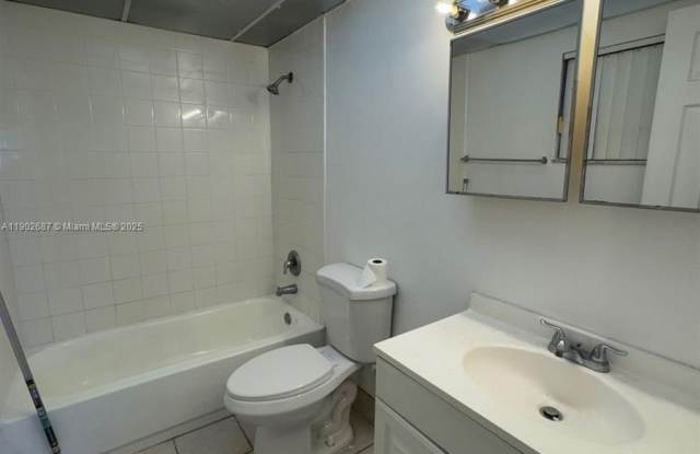 1503 NW 207th St photos photos