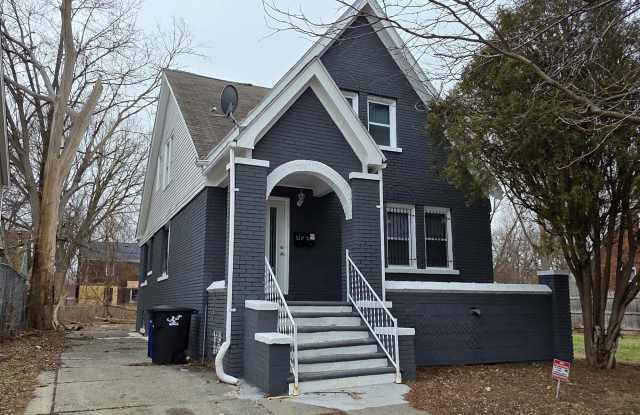 5217 Lakeview photos photos