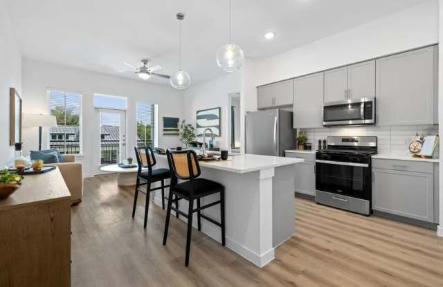 11205 North FM 620 photos photos