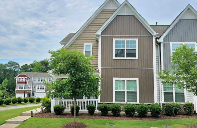3 Bedroom 2.5 Bathroom End Unit Townhome w/ 1st Floor Owners Suite and a 2 car Garage in the heart of Brier Creek photos photos